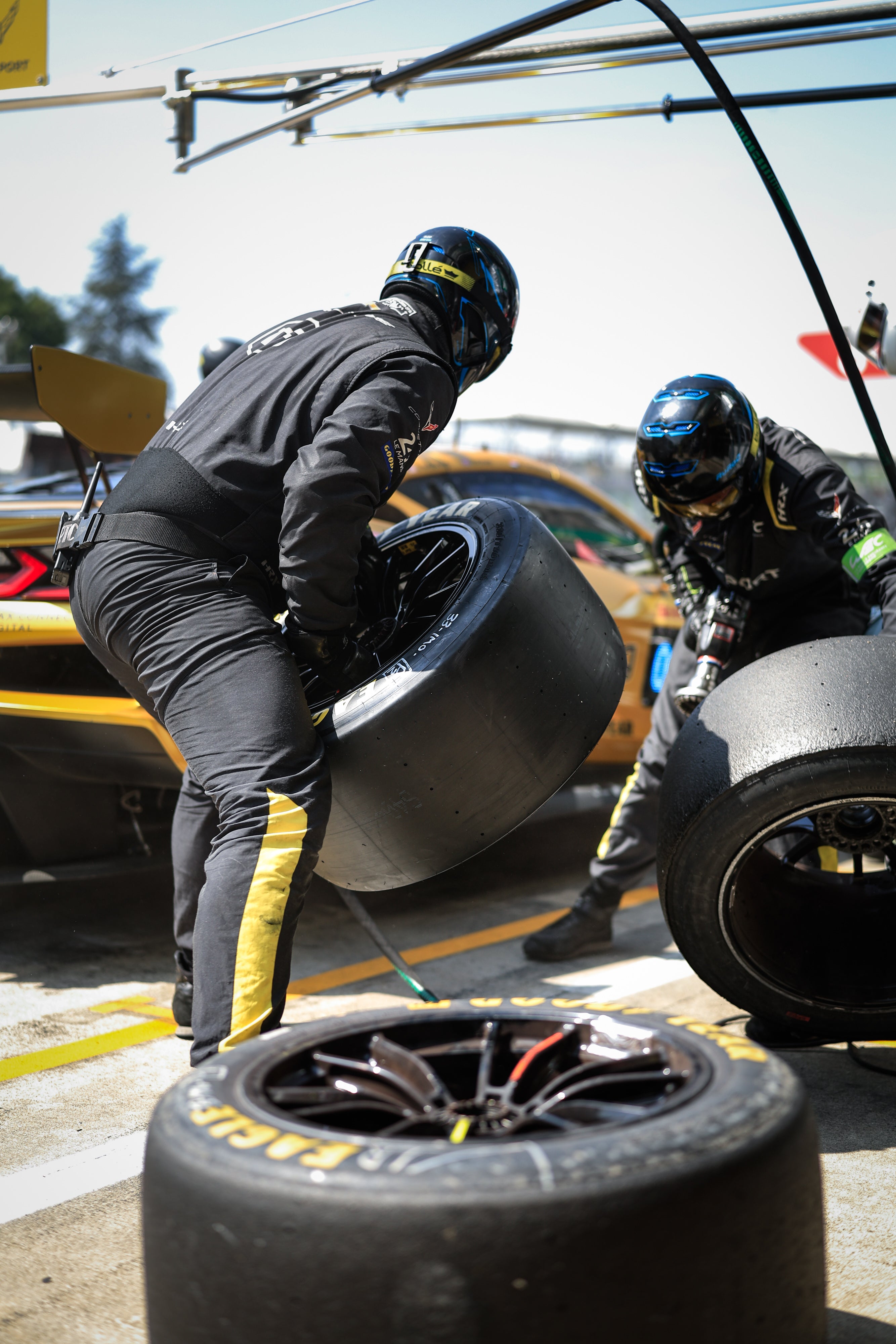 Tire Tables – Goodyear Store