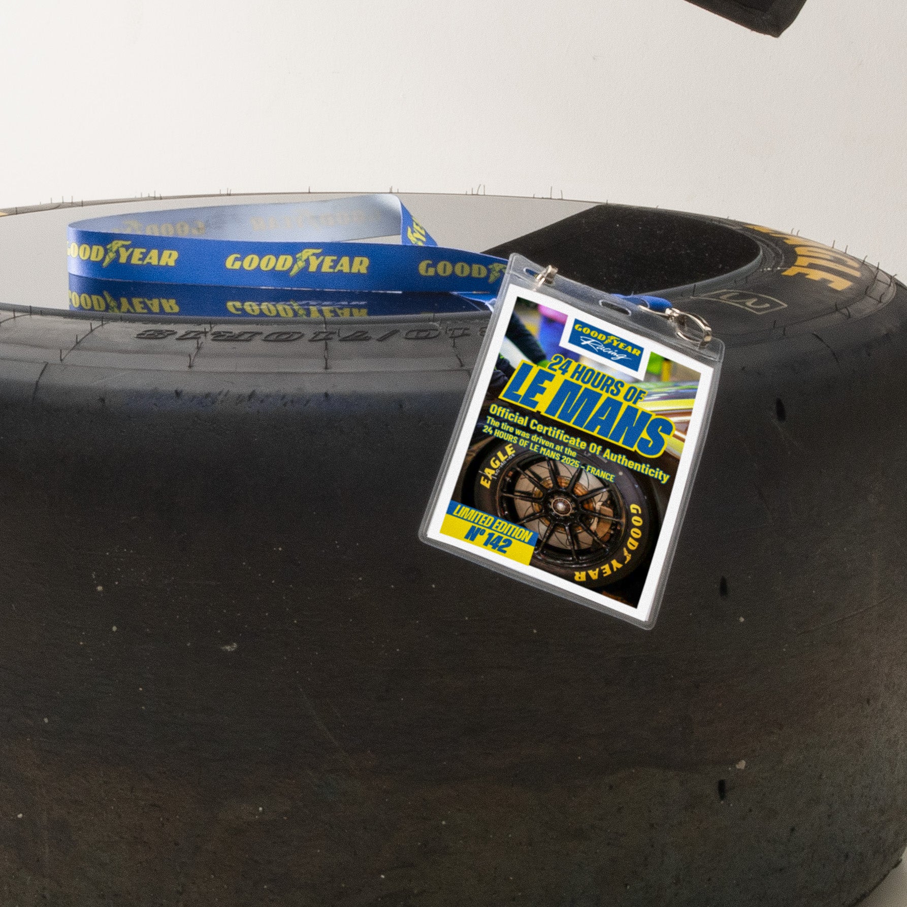 GOODYEAR EAGLE 2-in-1 Tire Table “WEC LE MANS 2025” - Black